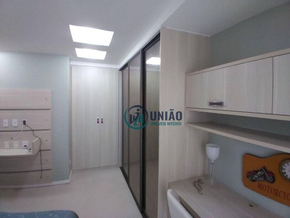Cobertura à venda com 3 quartos, 300m² - Foto 4