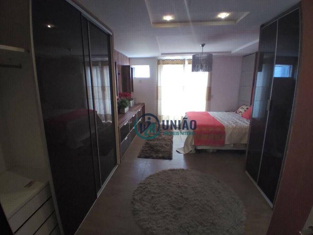 Cobertura à venda com 3 quartos, 300m² - Foto 1