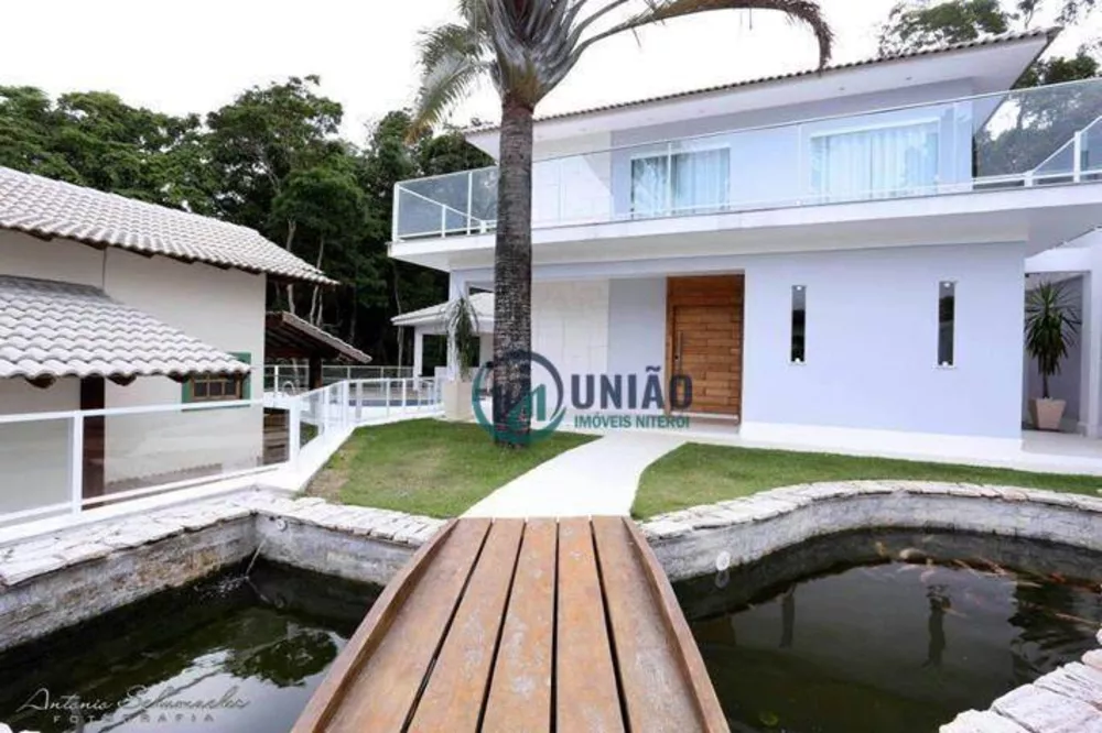 Casa de Condomínio à venda com 4 quartos, 400m² - Foto 3