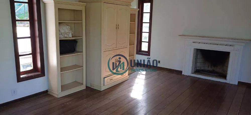 Casa à venda com 4 quartos, 320m² - Foto 8