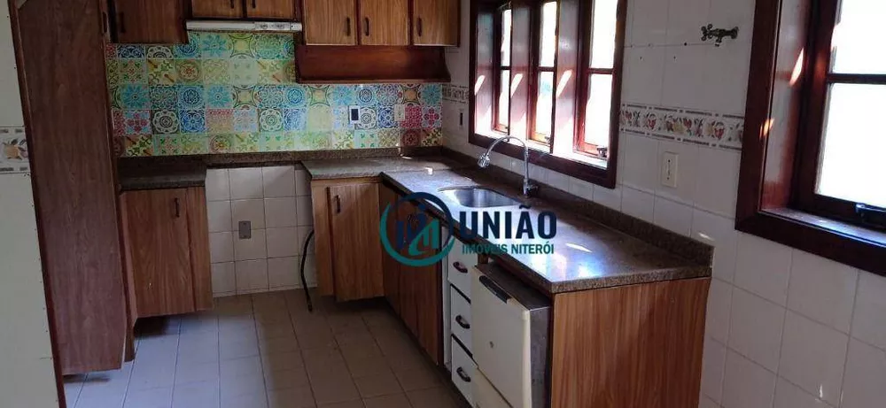 Casa, 4 quartos, 320 m² - Foto 31