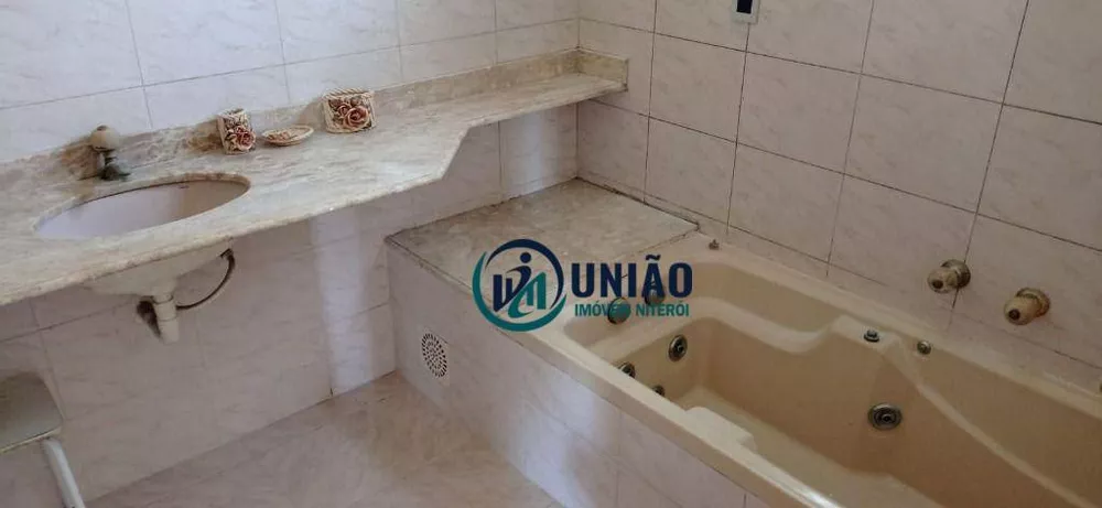 Casa, 4 quartos, 320 m² - Foto 38