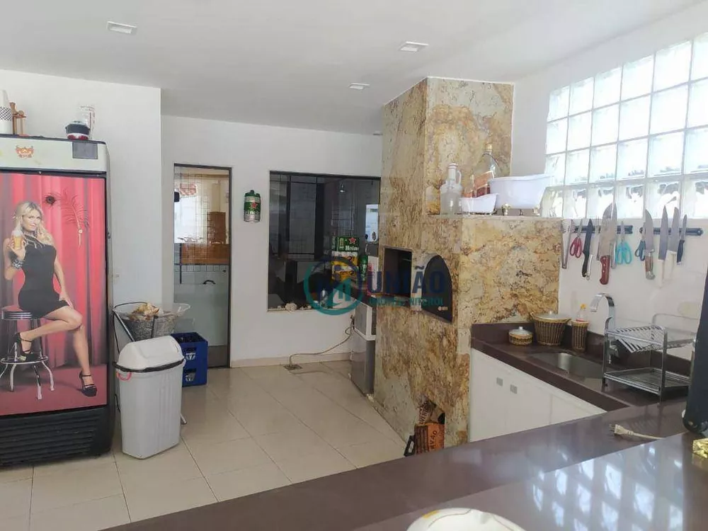 Casa à venda com 3 quartos, 285m² - Foto 6