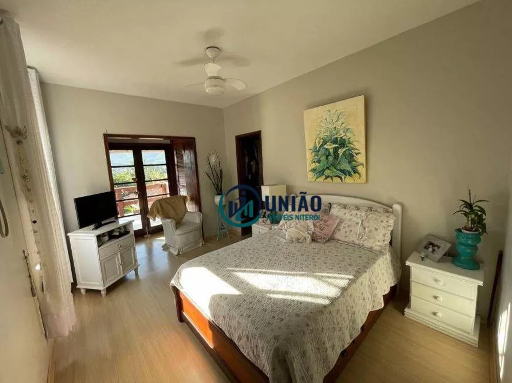 Casa, 4 quartos, 249 m² - Foto 8