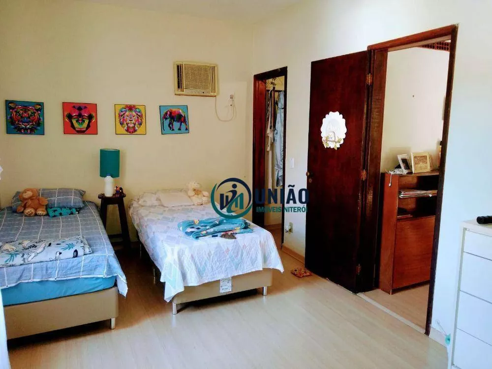 Casa, 4 quartos, 249 m² - Foto 36
