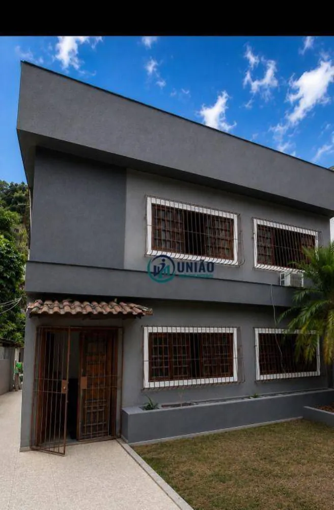 Casa, 5 quartos, 250 m² - Foto 2