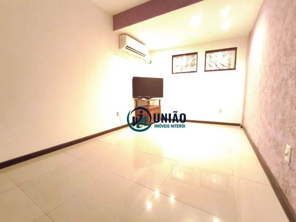 Casa, 5 quartos, 250 m² - Foto 8