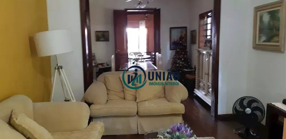 Casa, 4 quartos, 220 m² - Foto 13