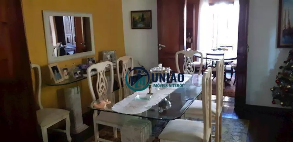 Casa, 4 quartos, 220 m² - Foto 4