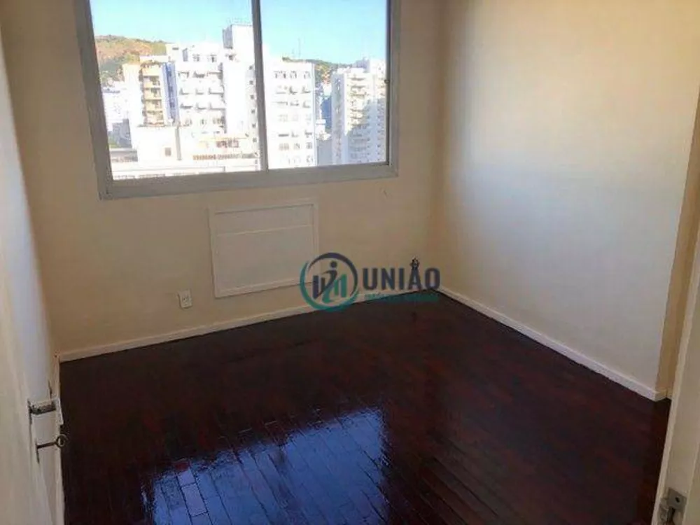 Apartamento à venda com 1 quarto, 55m² - Foto 2