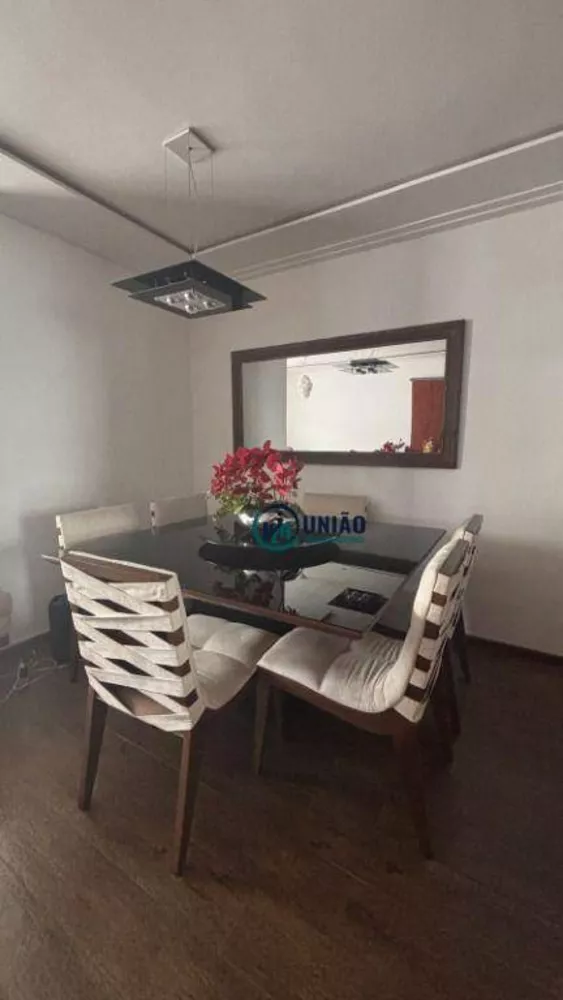 Cobertura, 4 quartos, 245 m² - Foto 3