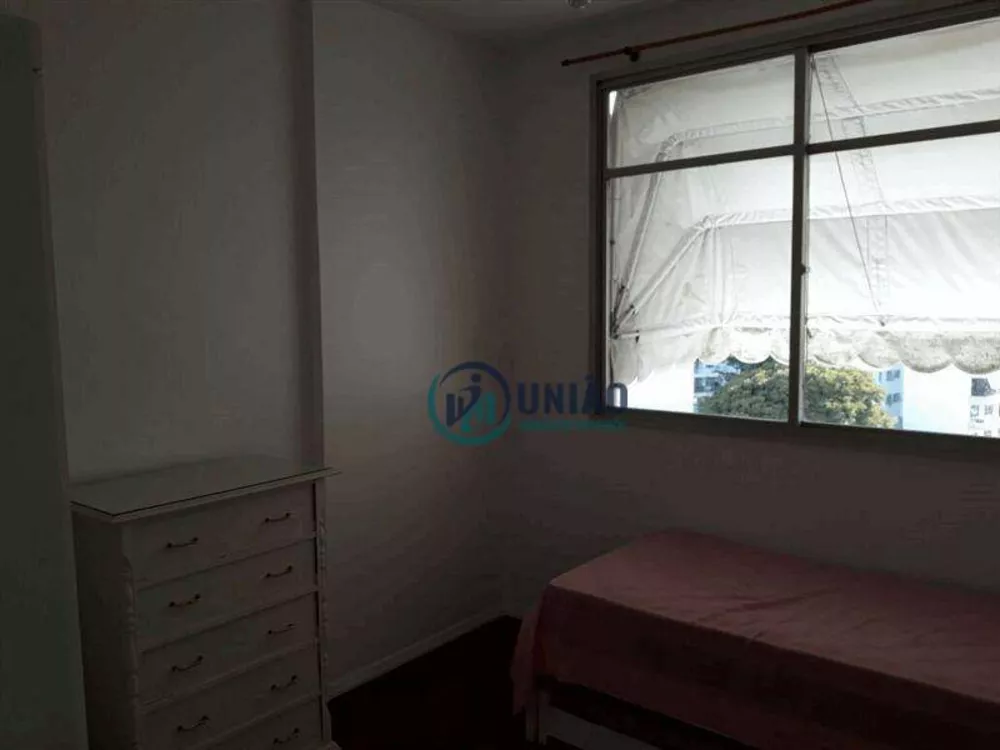 Apartamento à venda com 2 quartos, 70m² - Foto 1