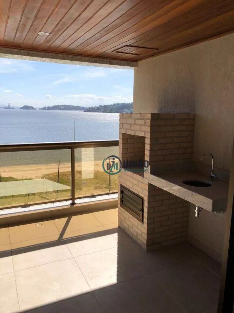 Apartamento à venda com 4 quartos, 174m² - Foto 2