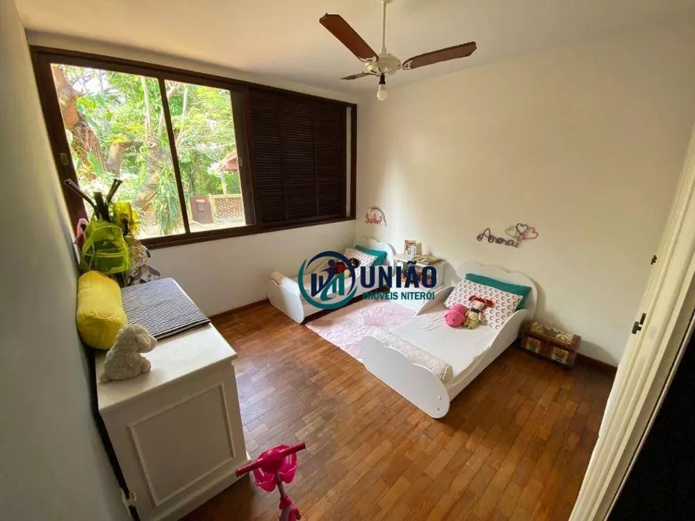 Casa, 4 quartos, 260 m² - Foto 12