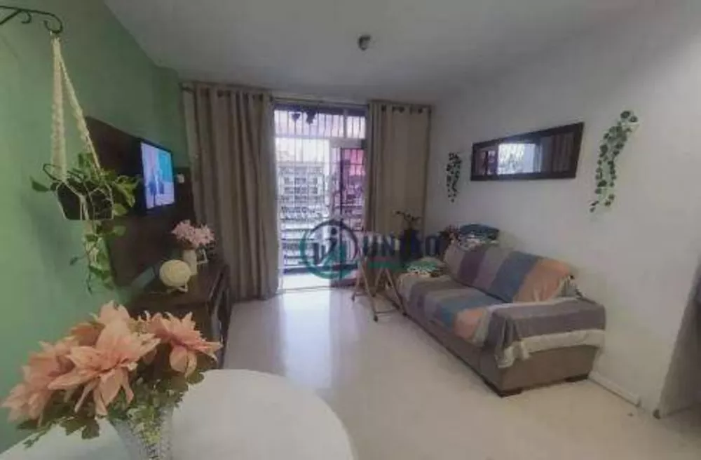 Apartamento à venda com 3 quartos, 97m² - Foto 1