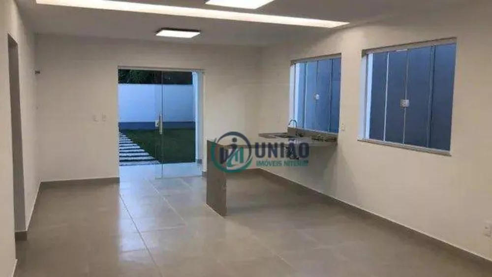 Casa à venda com 3 quartos, 128m² - Foto 5