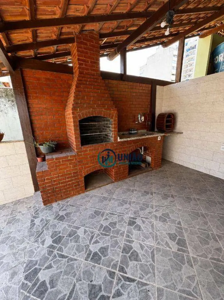Casa, 3 quartos, 200 m² - Foto 1