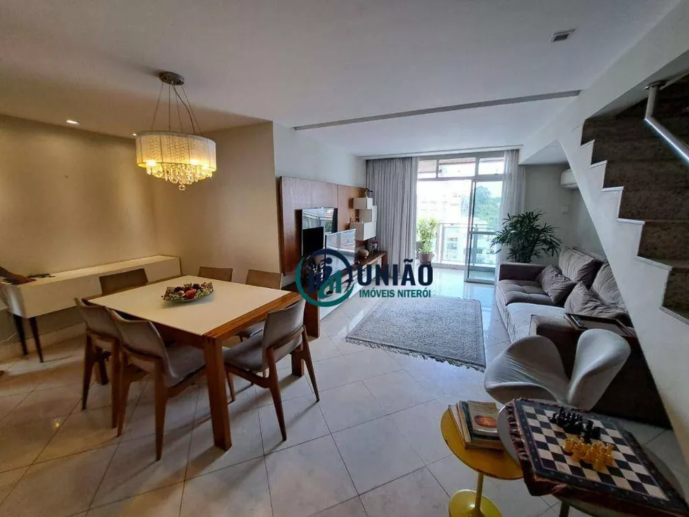 Cobertura, 3 quartos, 230 m² - Foto 1