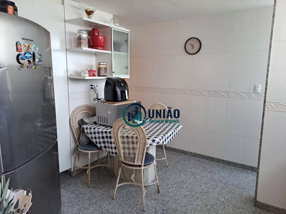 Cobertura, 3 quartos, 230 m² - Foto 19