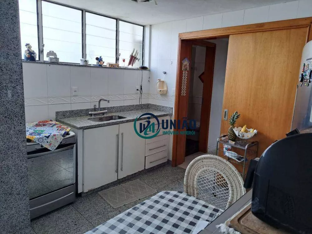 Cobertura, 3 quartos, 230 m² - Foto 17