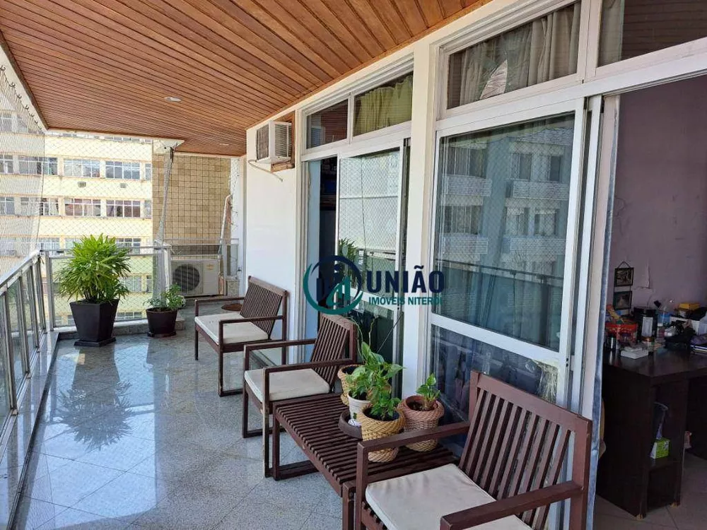 Cobertura, 3 quartos, 230 m² - Foto 9