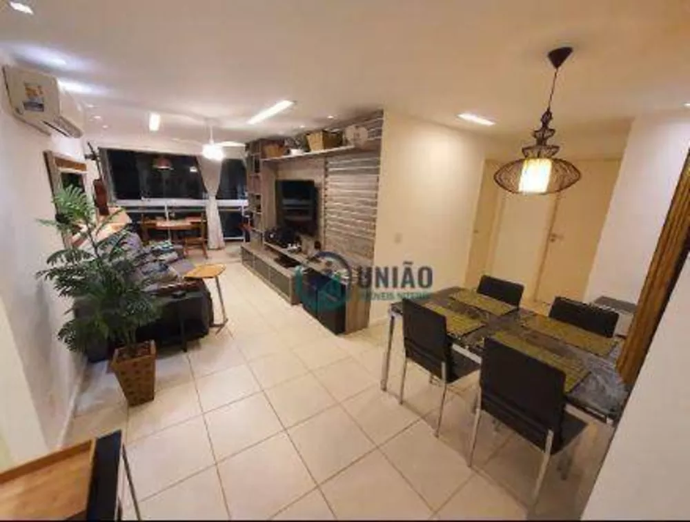 Apartamento à venda com 2 quartos, 80m² - Foto 2