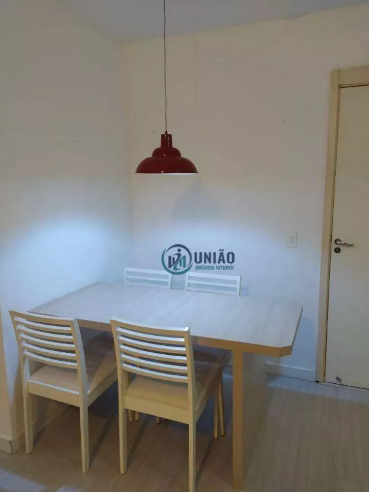 Apartamento à venda com 2 quartos, 60m² - Foto 4