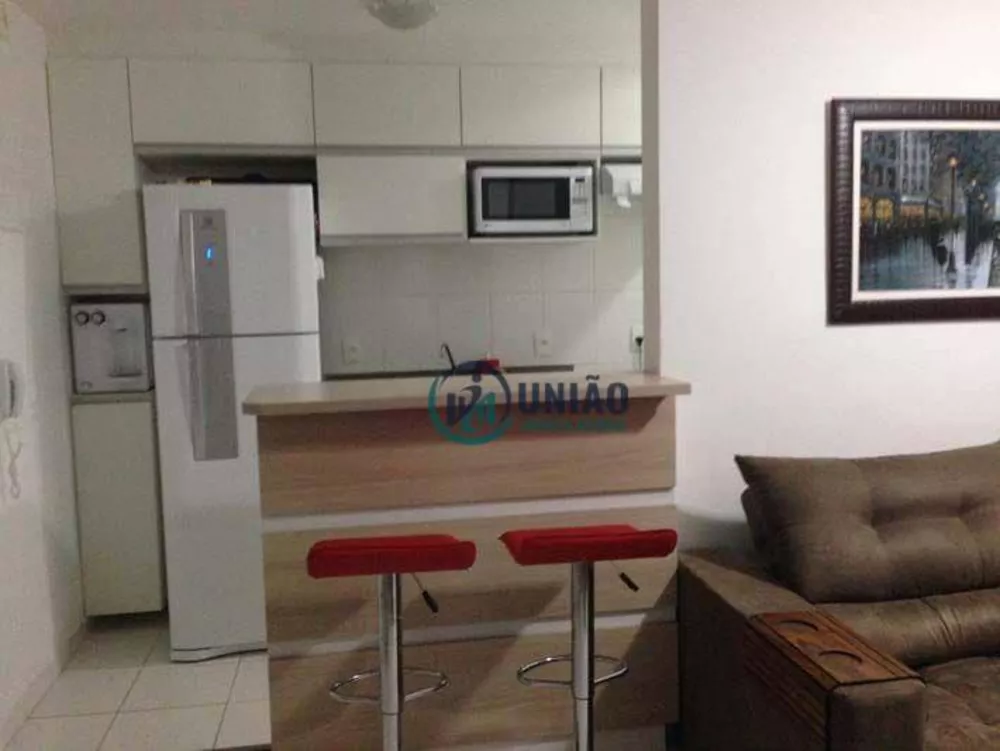 Apartamento à venda com 2 quartos, 60m² - Foto 2