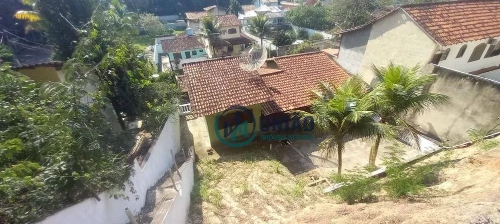 Casa à venda com 3 quartos, 300m² - Foto 4