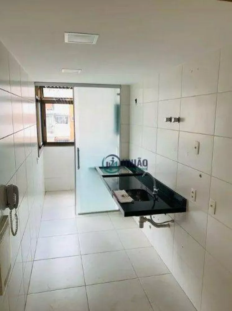 Apartamento à venda com 2 quartos, 76m² - Foto 4