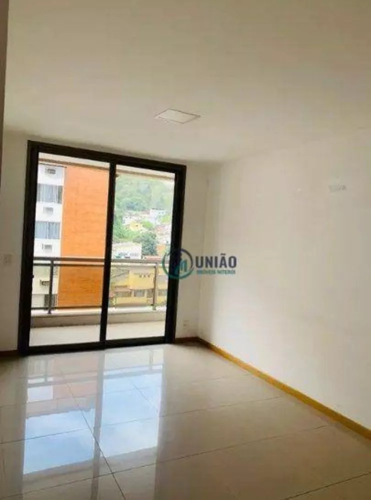 Apartamento à venda com 2 quartos, 76m² - Foto 3