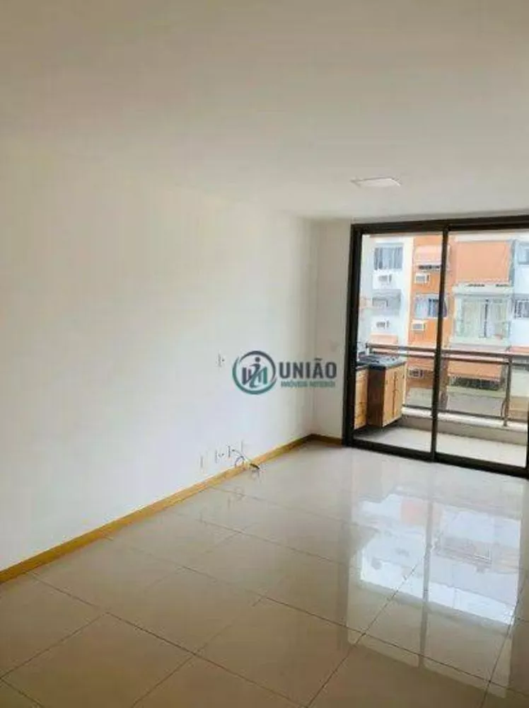 Apartamento à venda com 2 quartos, 76m² - Foto 1