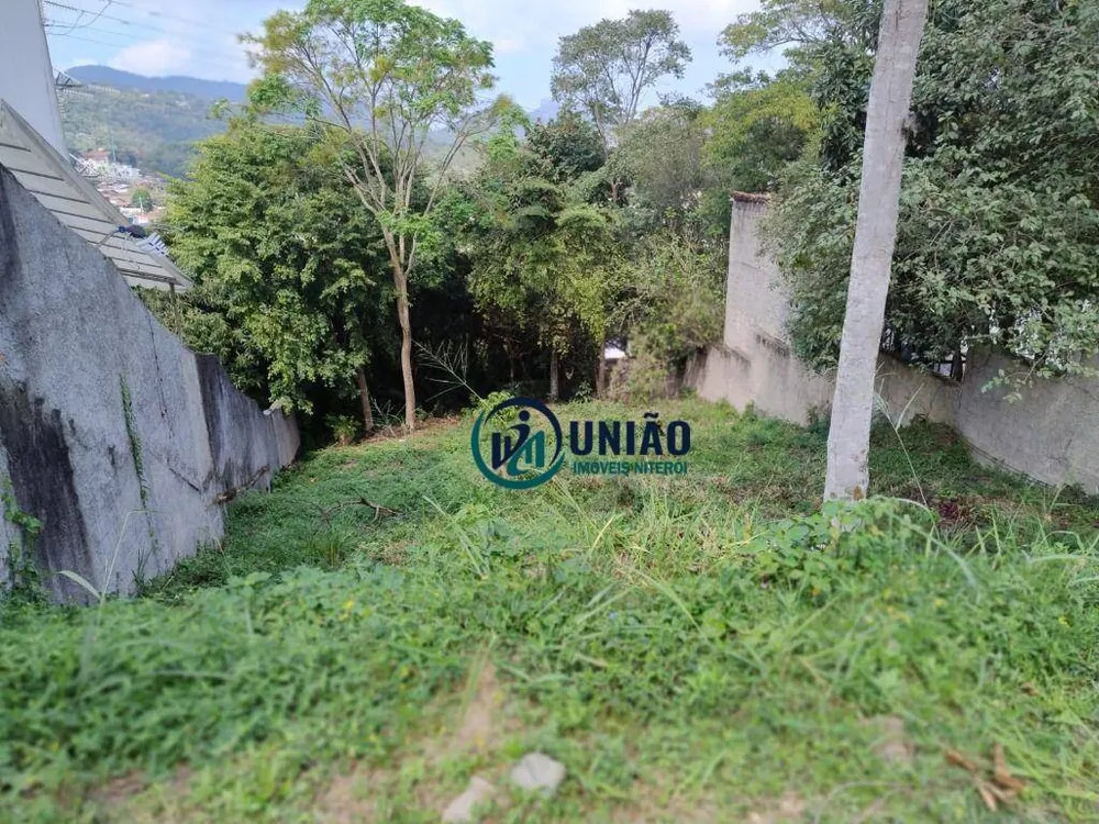 Loteamento e Condomínio, 1700 m² - Foto 1