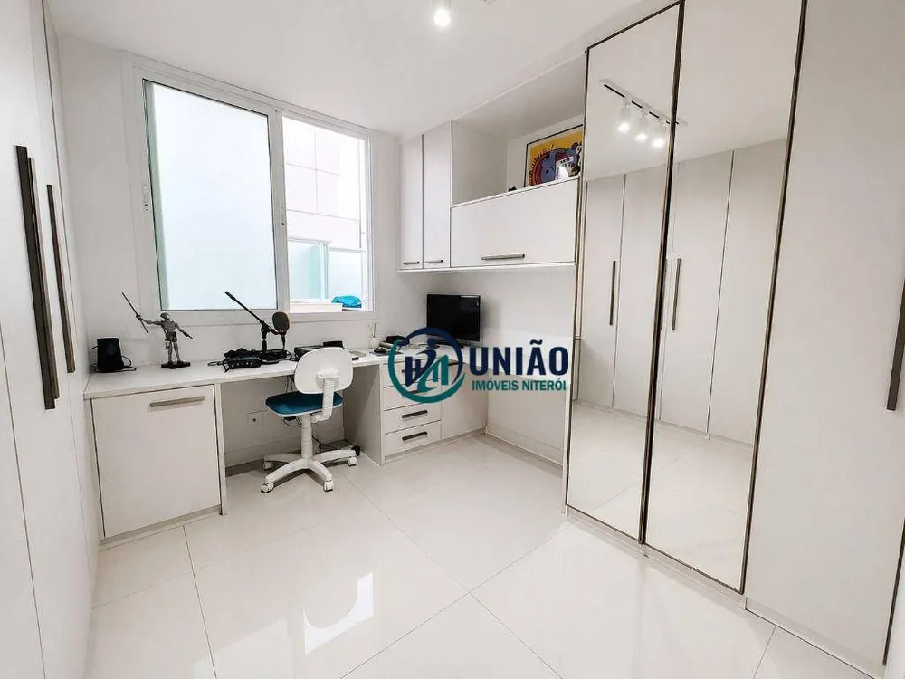 Cobertura, 3 quartos, 216 m² - Foto 13