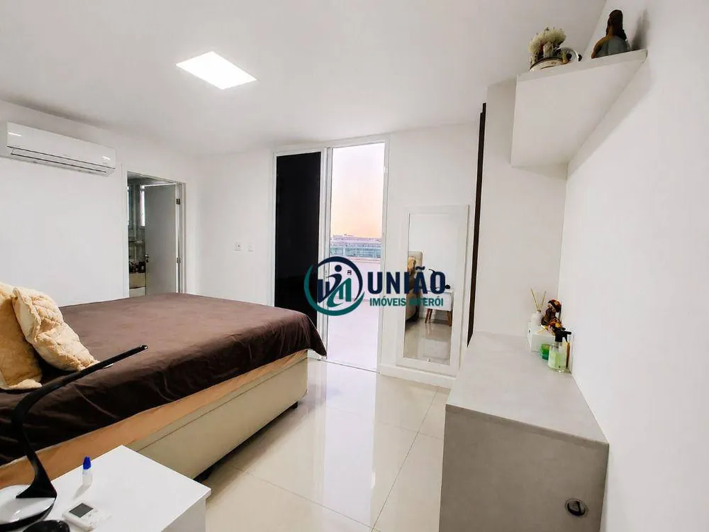 Cobertura, 3 quartos, 216 m² - Foto 12