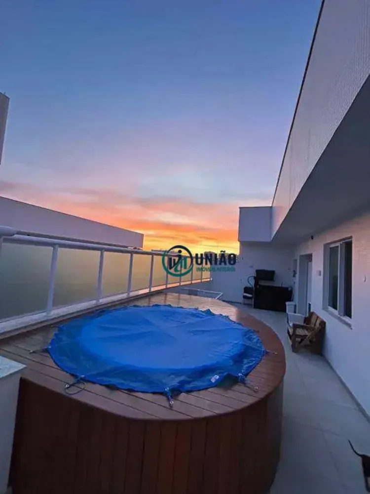 Cobertura, 3 quartos, 216 m² - Foto 3