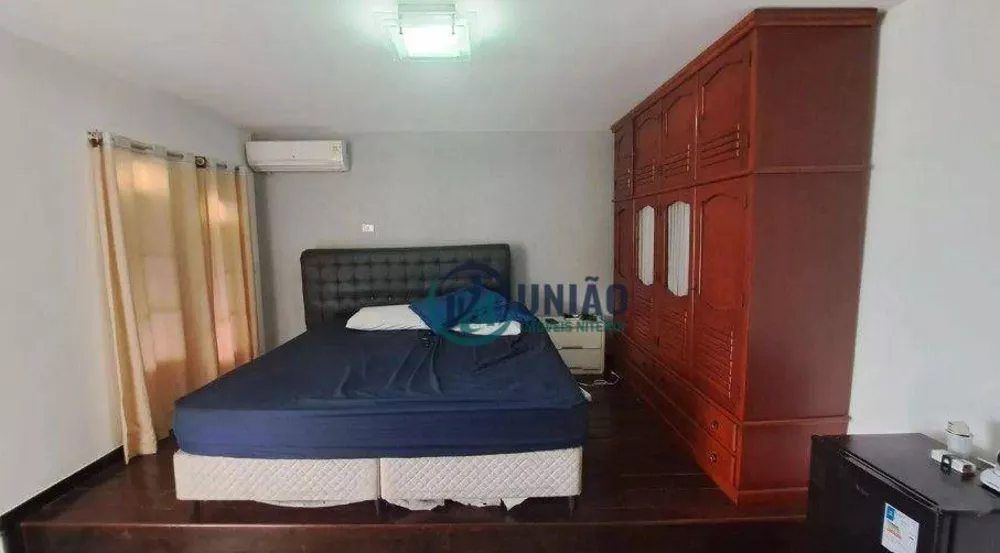 Casa à venda com 3 quartos, 315m² - Foto 3