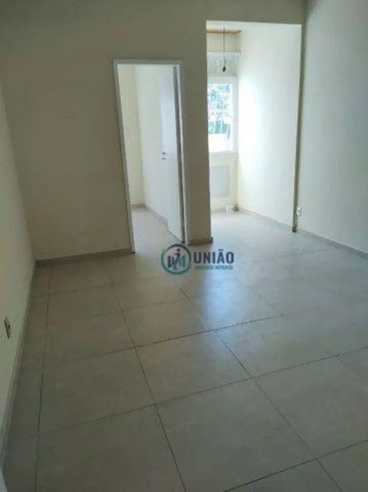 Apartamento à venda com 2 quartos, 90m² - Foto 3