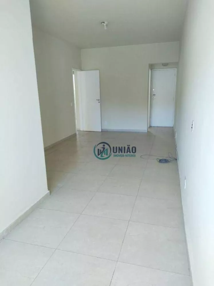 Apartamento à venda com 2 quartos, 90m² - Foto 1