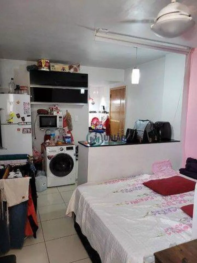 Apartamento à venda com 1 quarto, 20m² - Foto 2