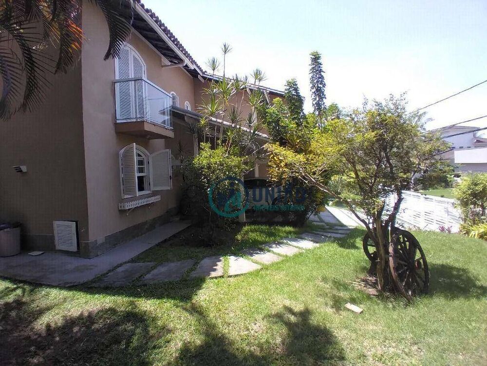 Casa de Condomínio à venda com 4 quartos, 400m² - Foto 12