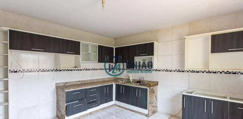 Casa de Condomínio à venda com 4 quartos, 600m² - Foto 2