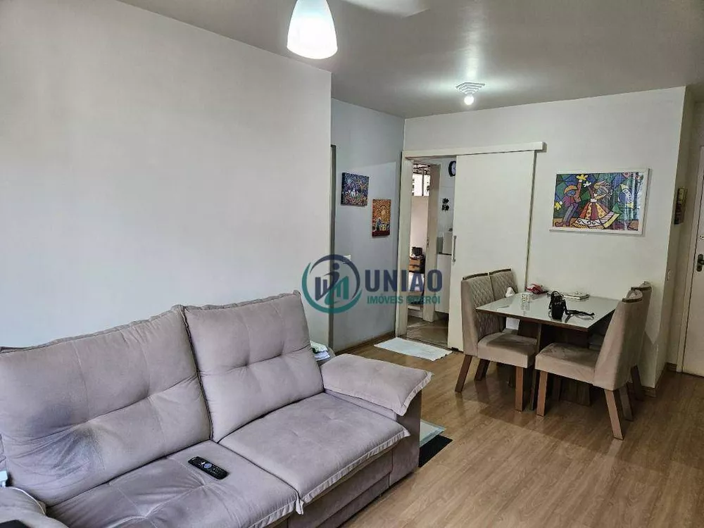 Apartamento à venda com 2 quartos, 75m² - Foto 2