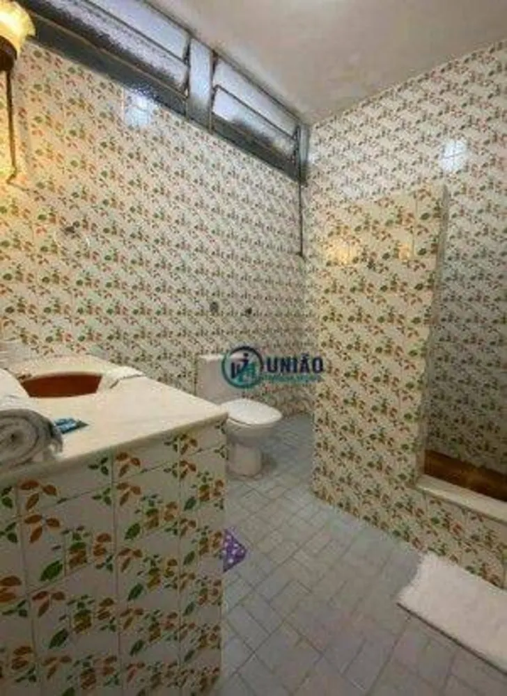 Casa, 5 quartos, 240 m² - Foto 19