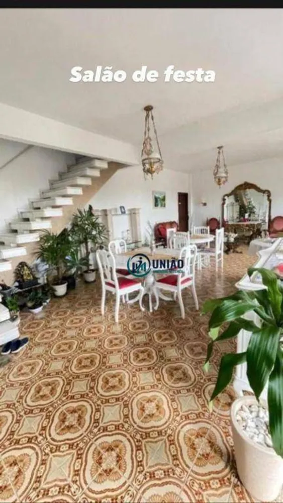 Casa, 5 quartos, 240 m² - Foto 33