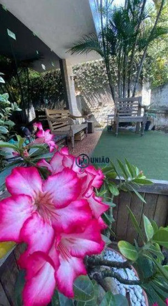 Casa, 5 quartos, 240 m² - Foto 17