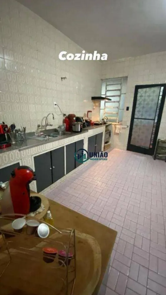 Casa, 5 quartos, 240 m² - Foto 13