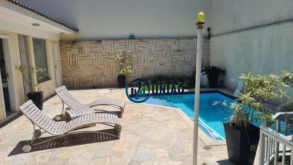 Casa, 3 quartos, 242 m² - Foto 10