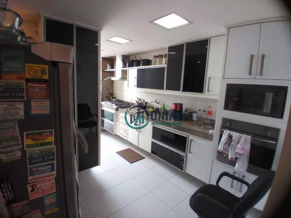 Cobertura à venda com 3 quartos, 260m² - Foto 11