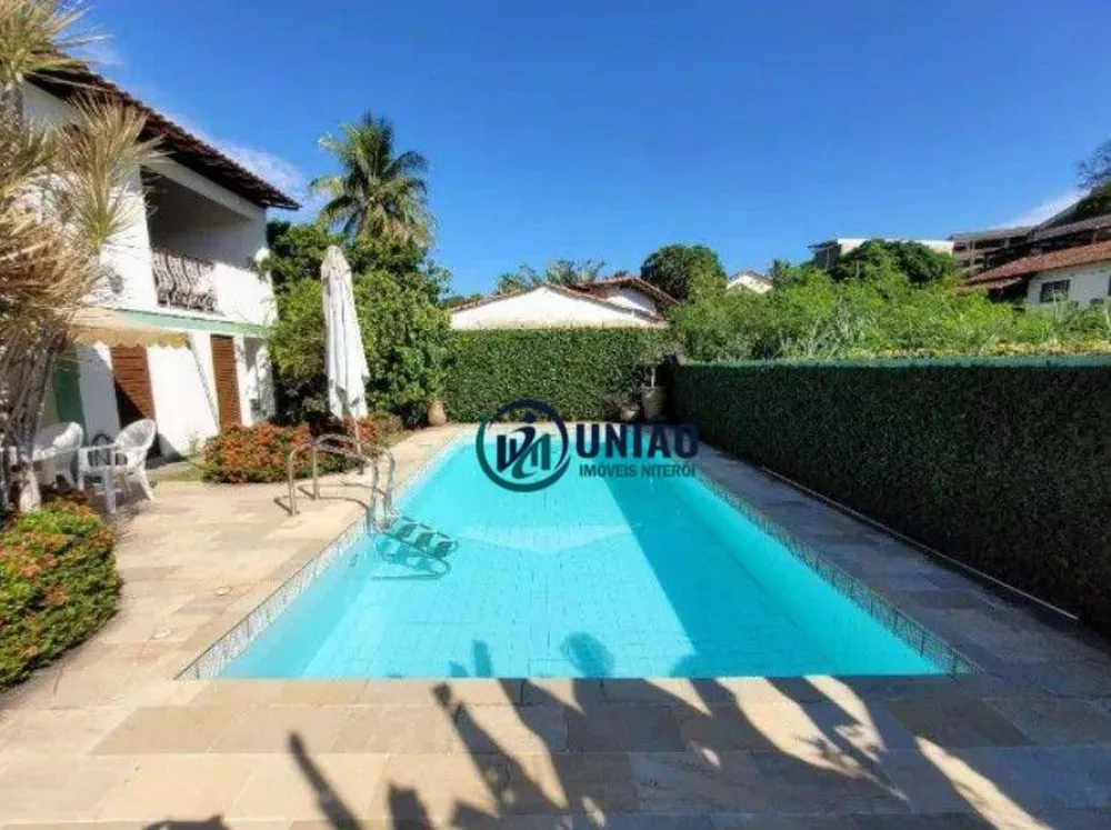 Casa, 4 quartos, 216 m² - Foto 2